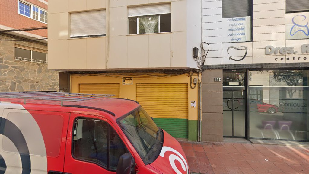Centro Dental Doctores Rodríguez - Clínica dental en Almería