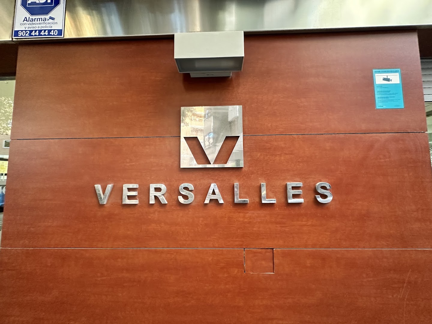 Centro Dental Versalles - Clínica dental en Almería
