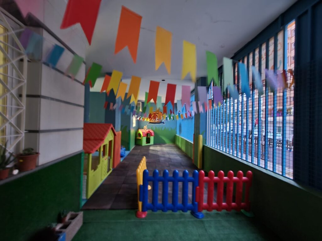 Centro Infantil Caracol - Centro de educación preescolar en Almería