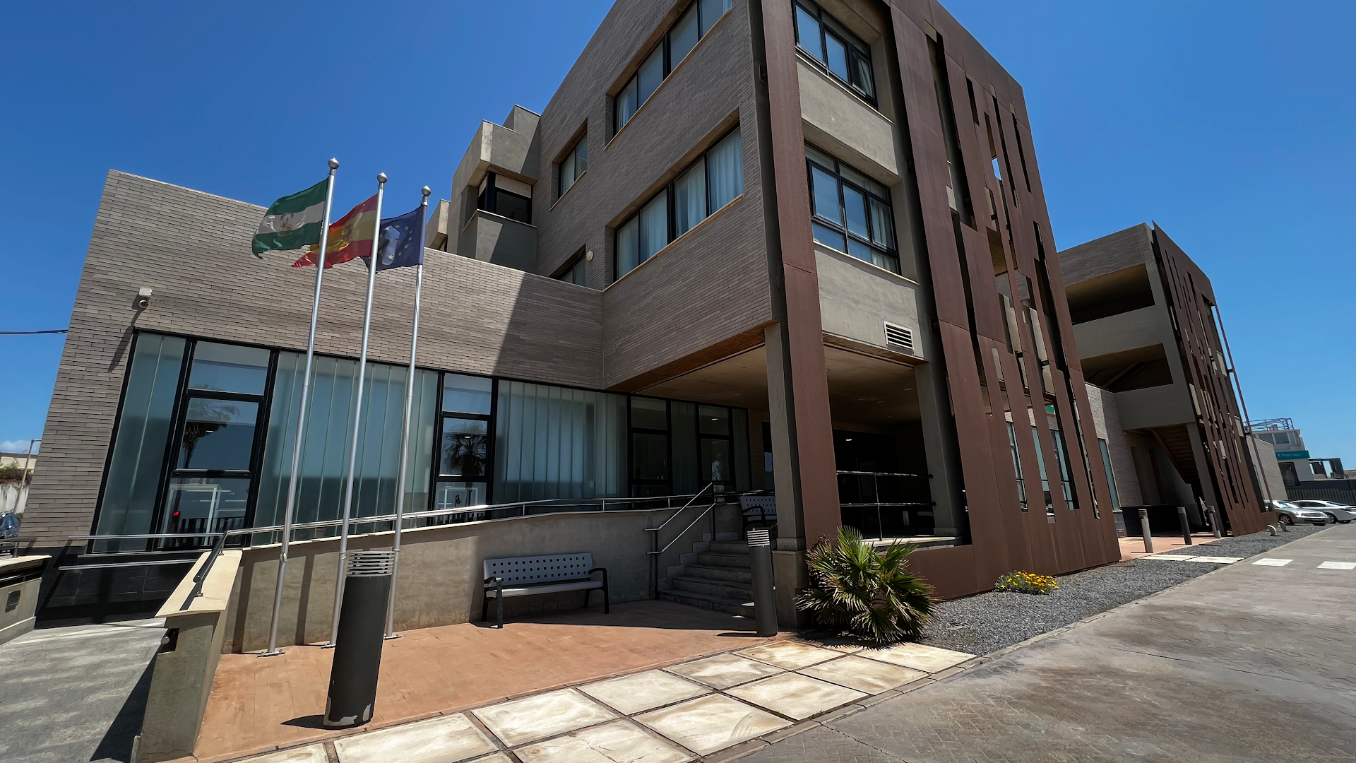 Centro Residencial de Personas Mayores "El Zapillo" - Residencia de ancianos en Almería