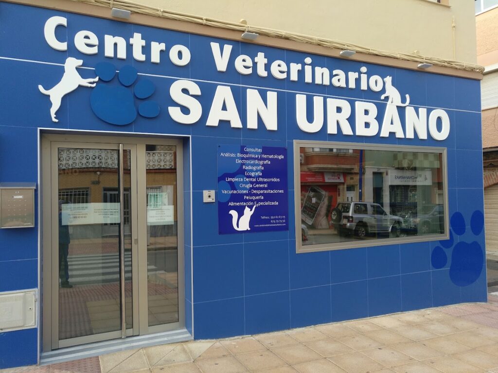 Centro Veterinario San Urbano - Veterinario en La Cañada