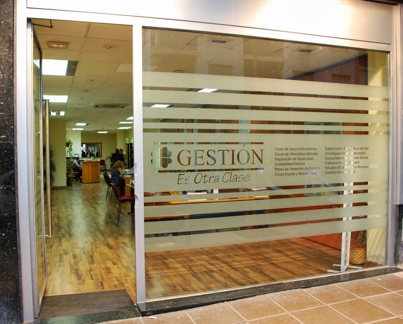 Centro de Gestión y Administración de Empresas - Centro de formación en Almería