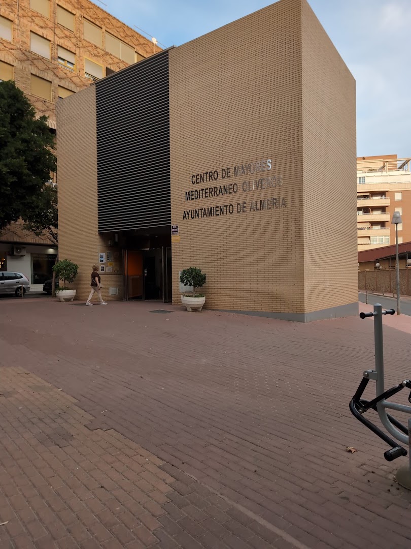 Centro de Mayores Mediterráneo Oliveros - Centro de la tercera edad en Almería