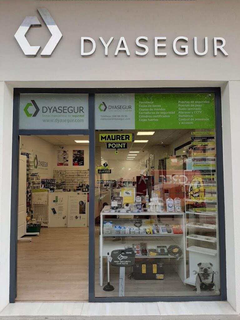 Cerrajeros 24h DYASEGUR - Cerrajero en Almería