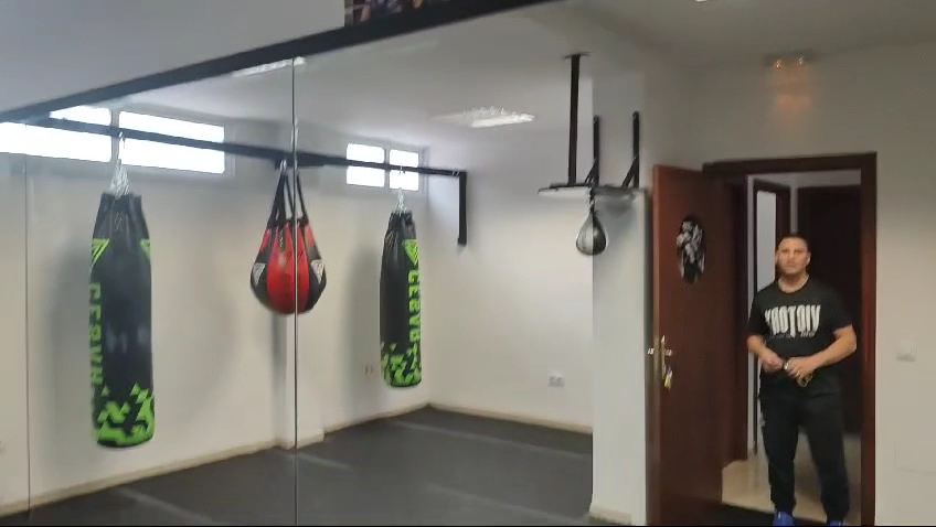 Cesar Contact - Tienda de material deportivo en Almería