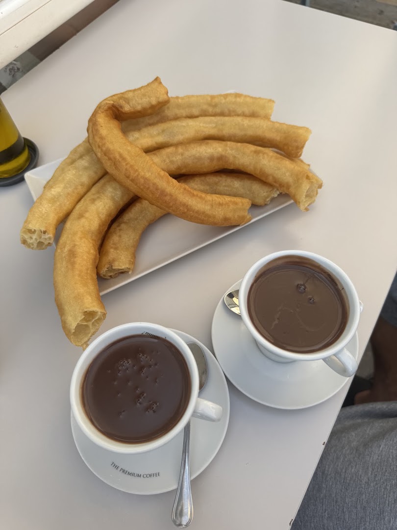 Churrería Mi Fran - Cafetería en Huércal de Almería