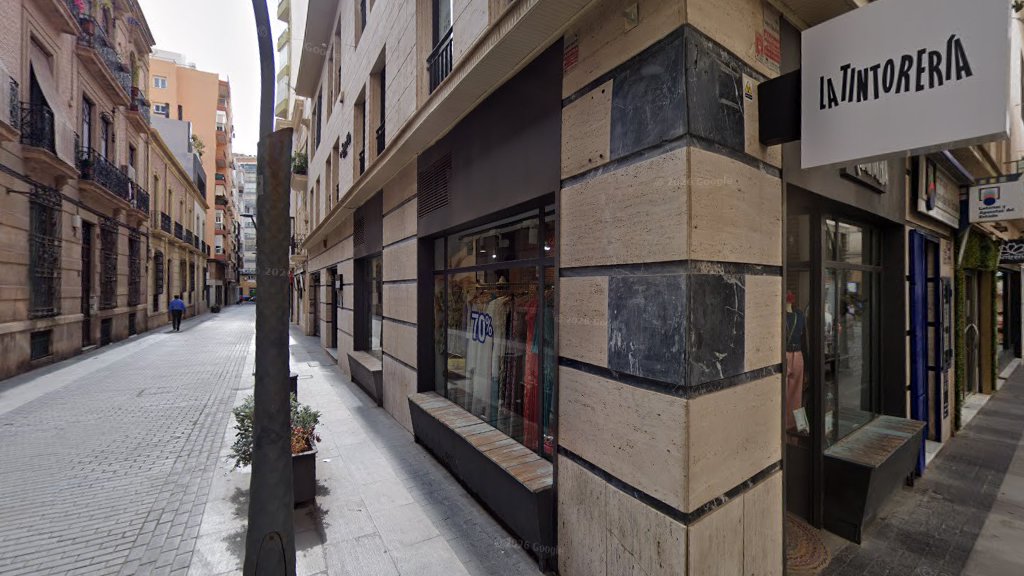 Clínica Concha Fuentes - Clínica dental en Almería