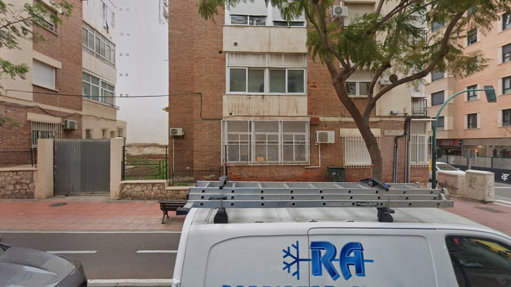 Clinica Dental Almería- Drs.Ramos - Dentista en Almería