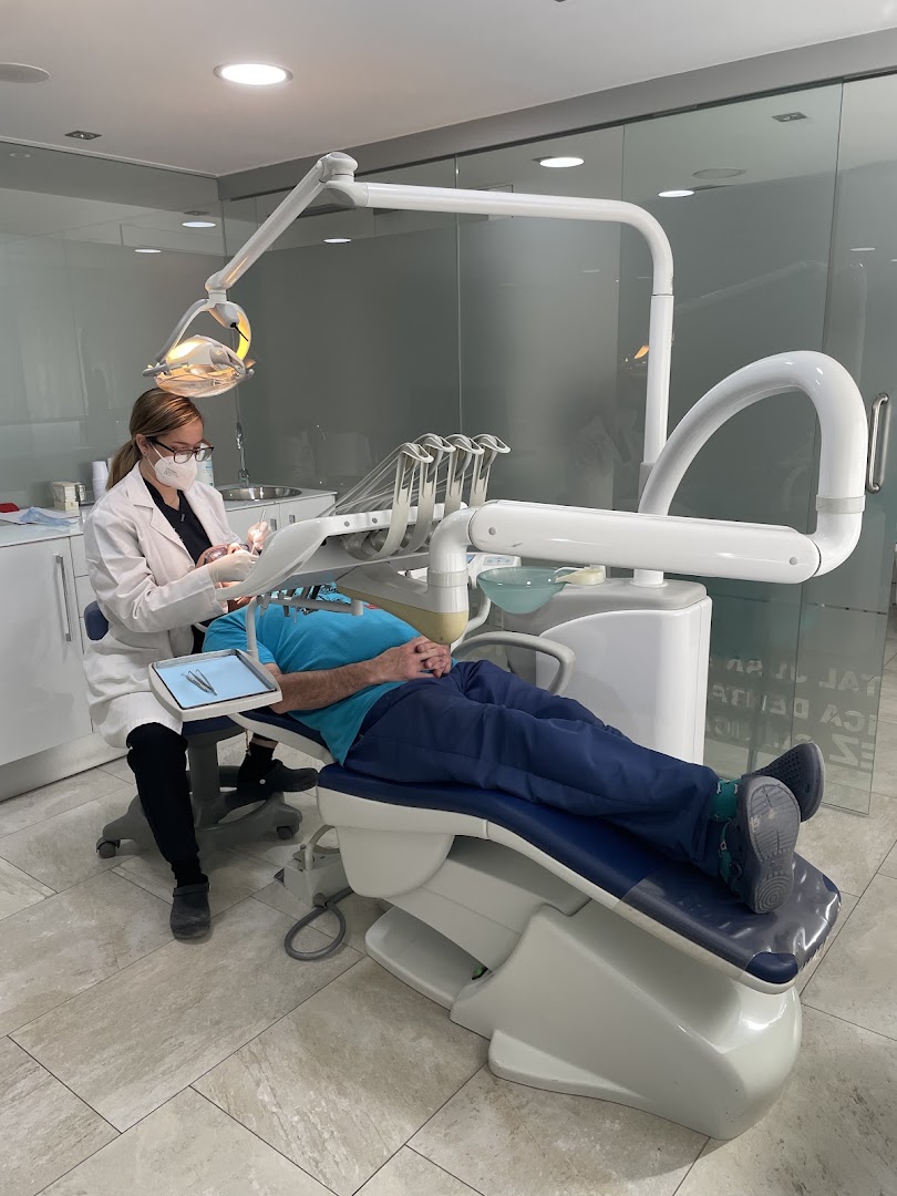 Clínica Dental Dra. Alicia Pérez García - Clínica dental en Almería