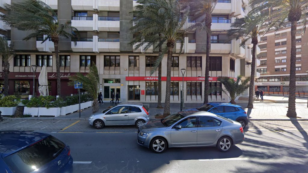 Clínica Dental Dra. Nisa Velasco Vivancos - Dentista en Almería