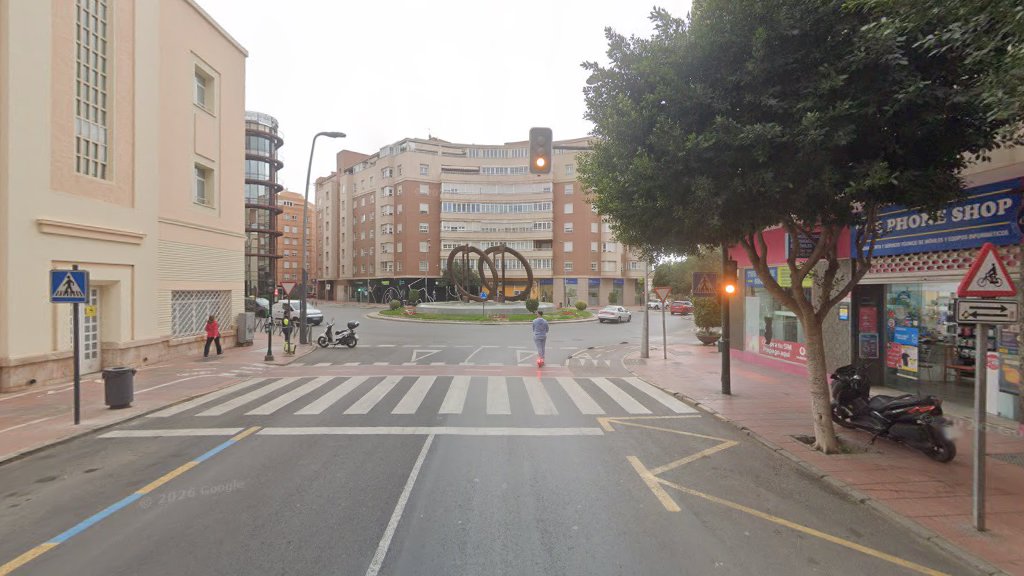 Clinica Dental Francisco Núñez - Clínica dental en Almería