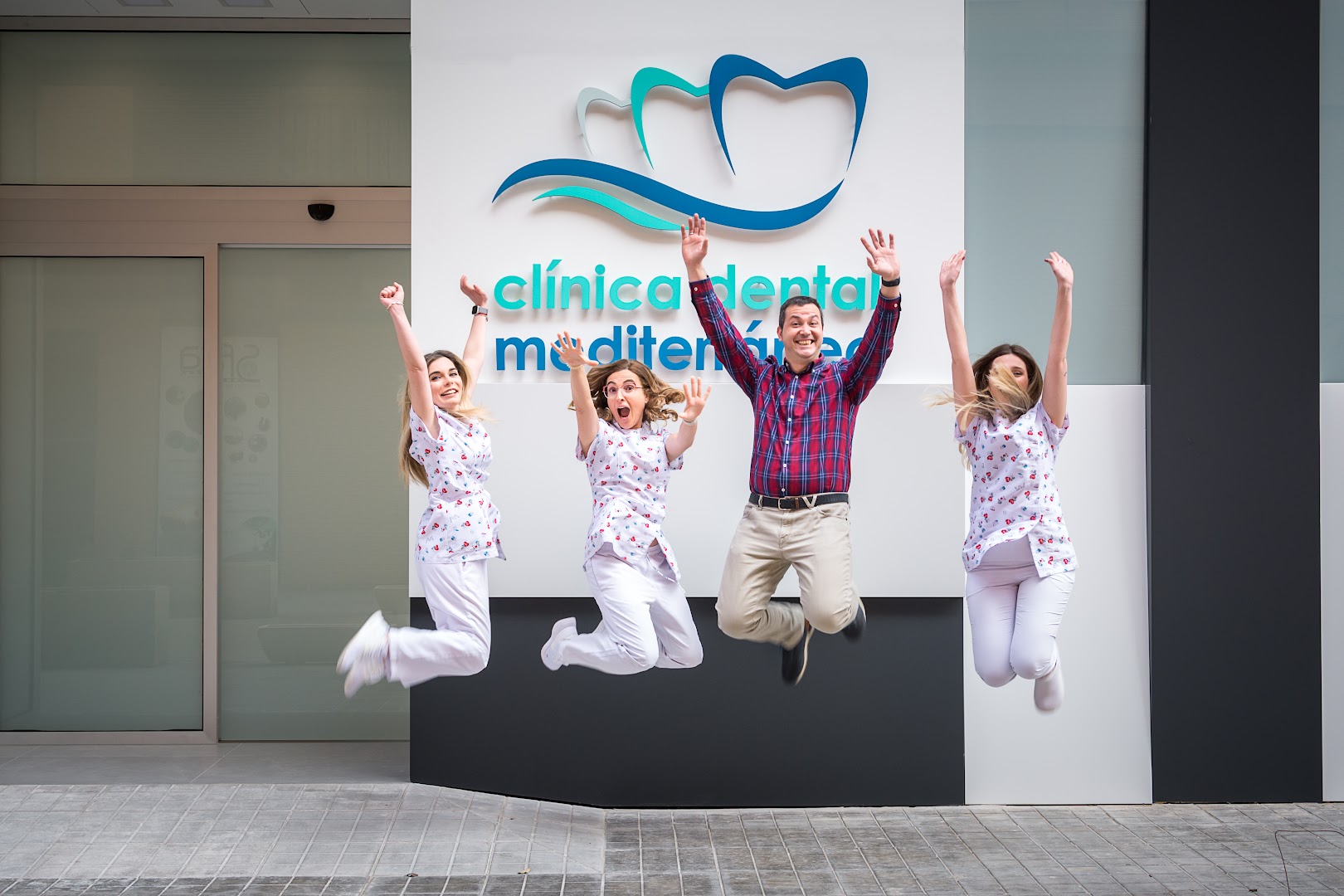Clínica Dental Mediterráneo - Clínica dental en Almería