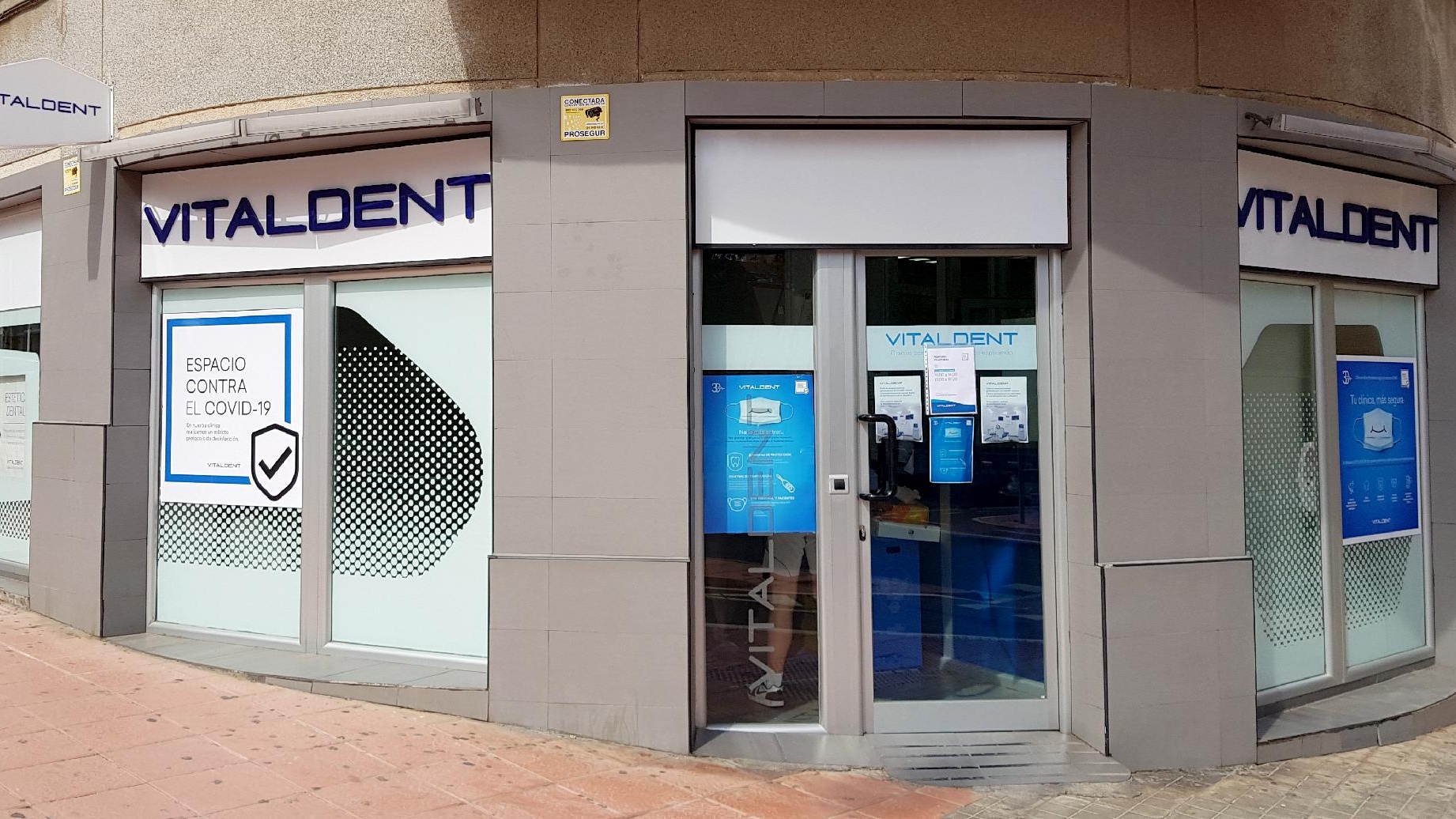 Clínica Dental Vitaldent - Clínica dental en Almería