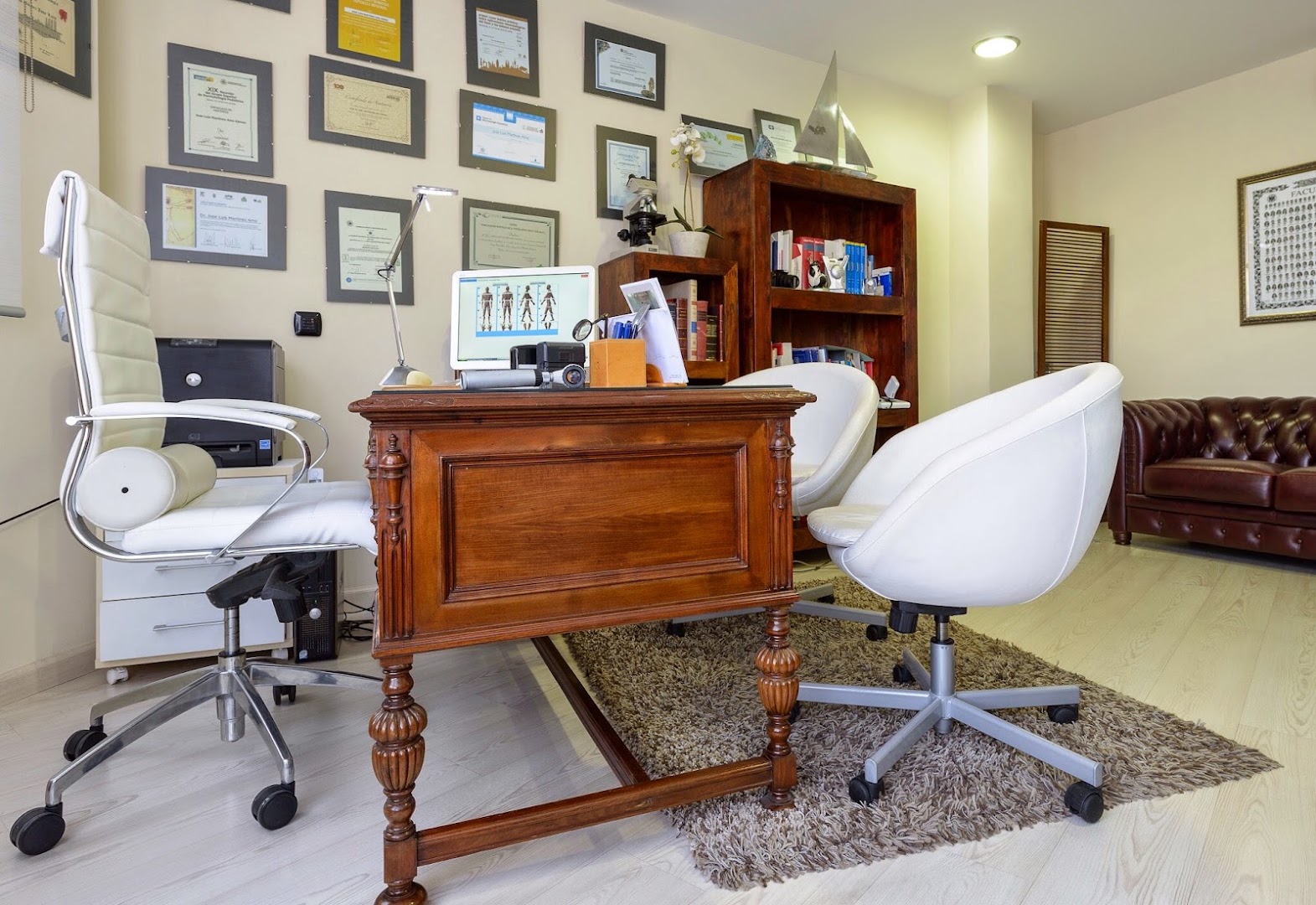 Clinica Martinez Amo - Clínica dermatológica en Almería