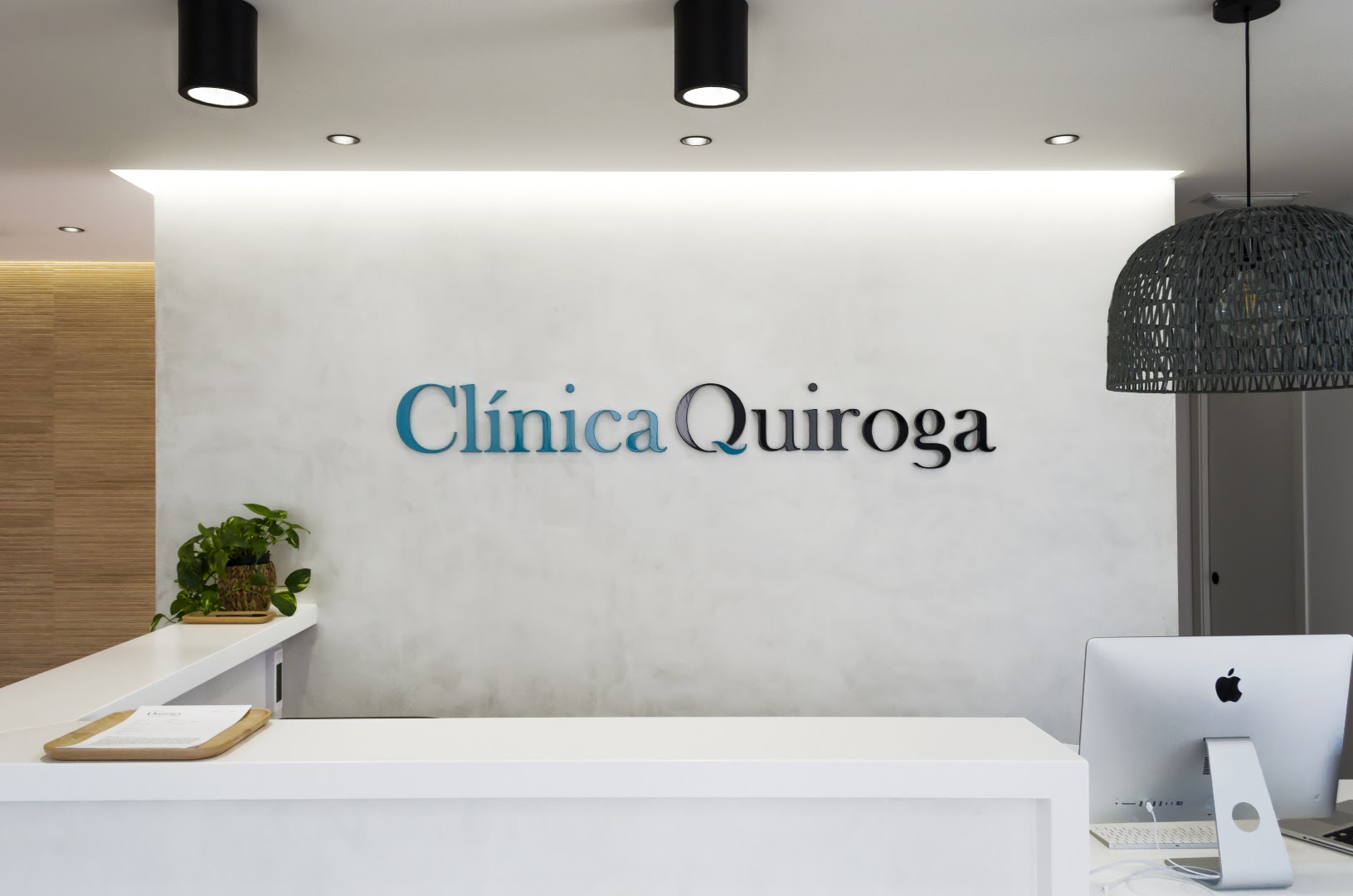 Clínica Quiroga - Clínica de trasplante capilar en Almería