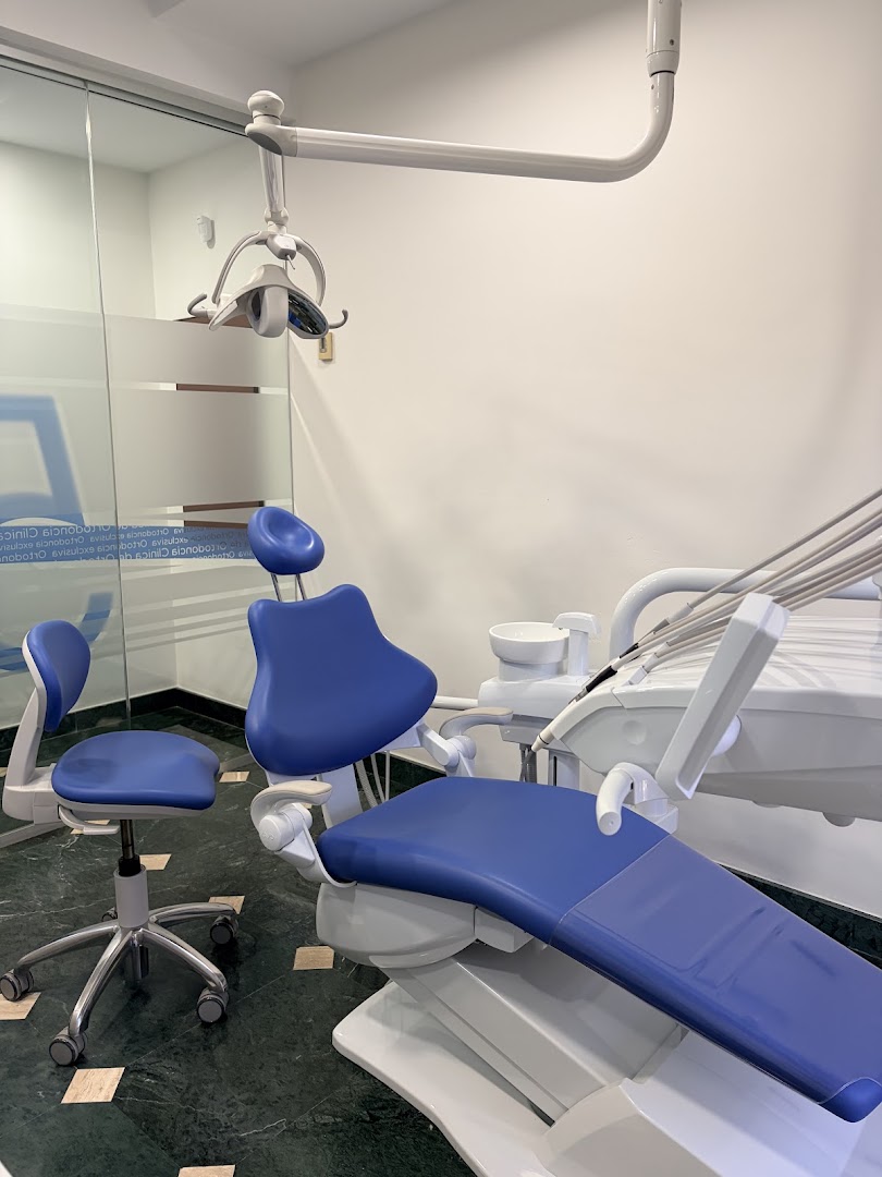 Clínica de Ortodoncia Insua - Ortodoncista en Almería