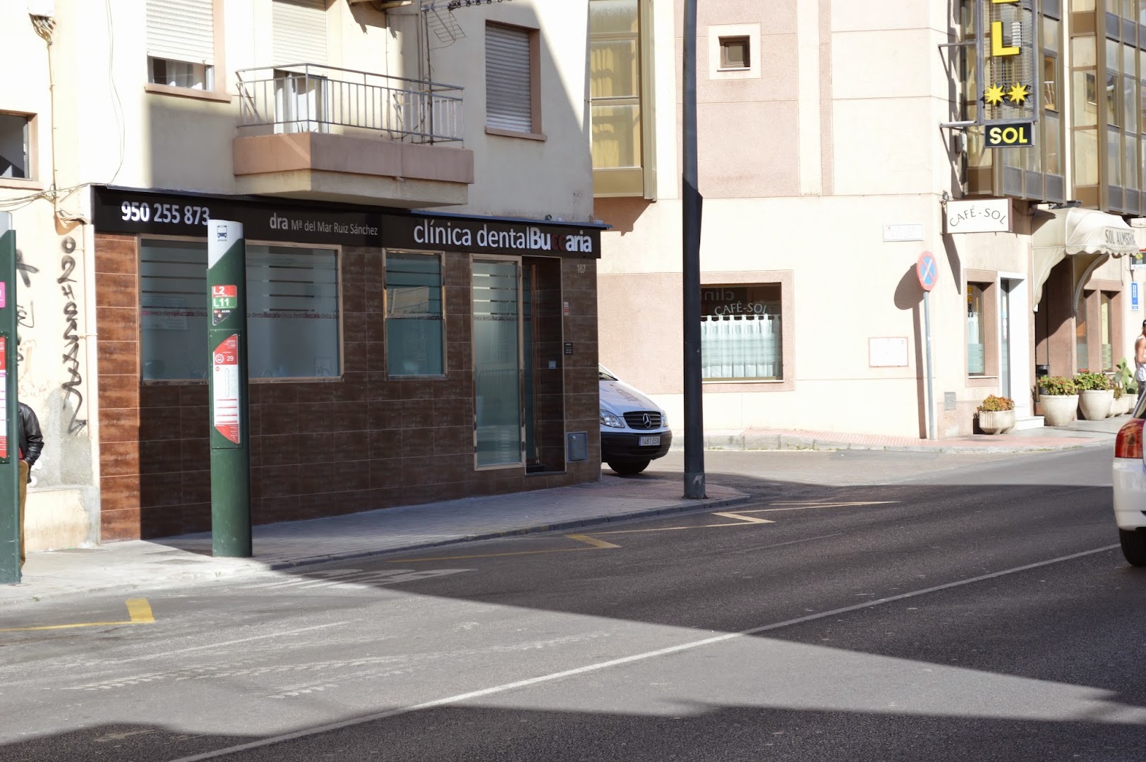 Clínica dental BUCCARIA - Clínica dental en Almería