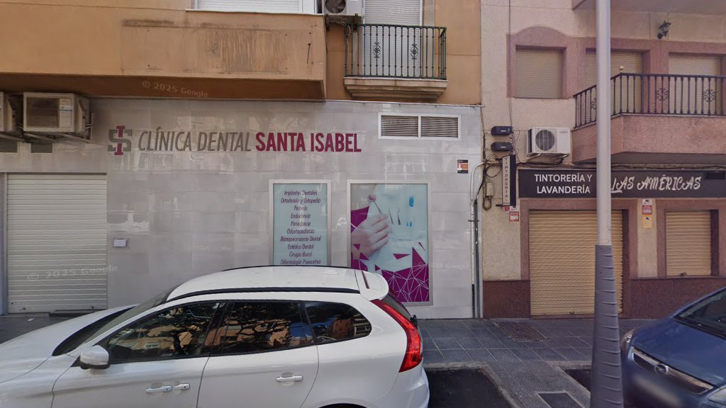 Clinica dental Santa Isabel - Clínica dental en Almería