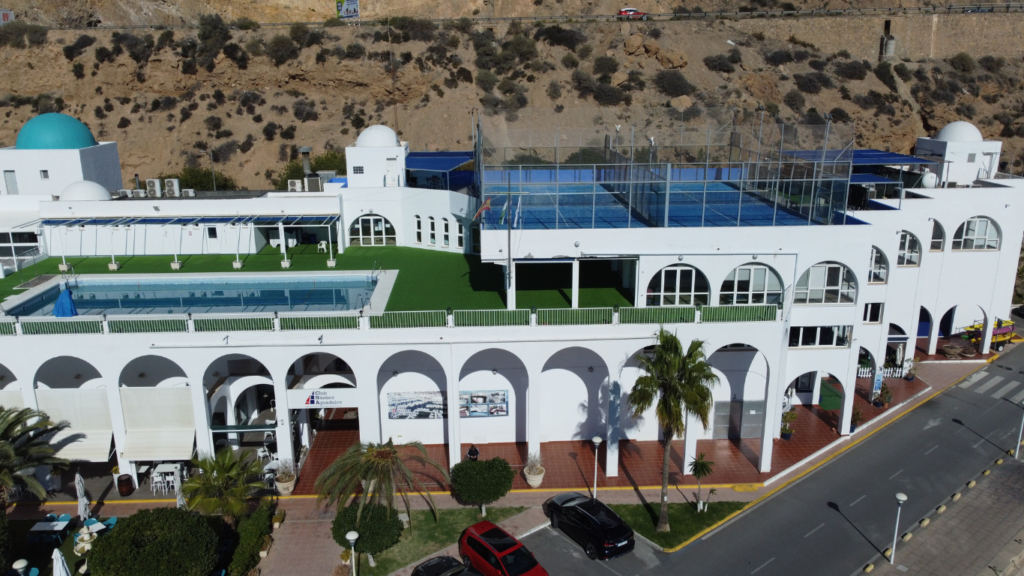 Club Náutico Aguadulce - Club en Aguadulce