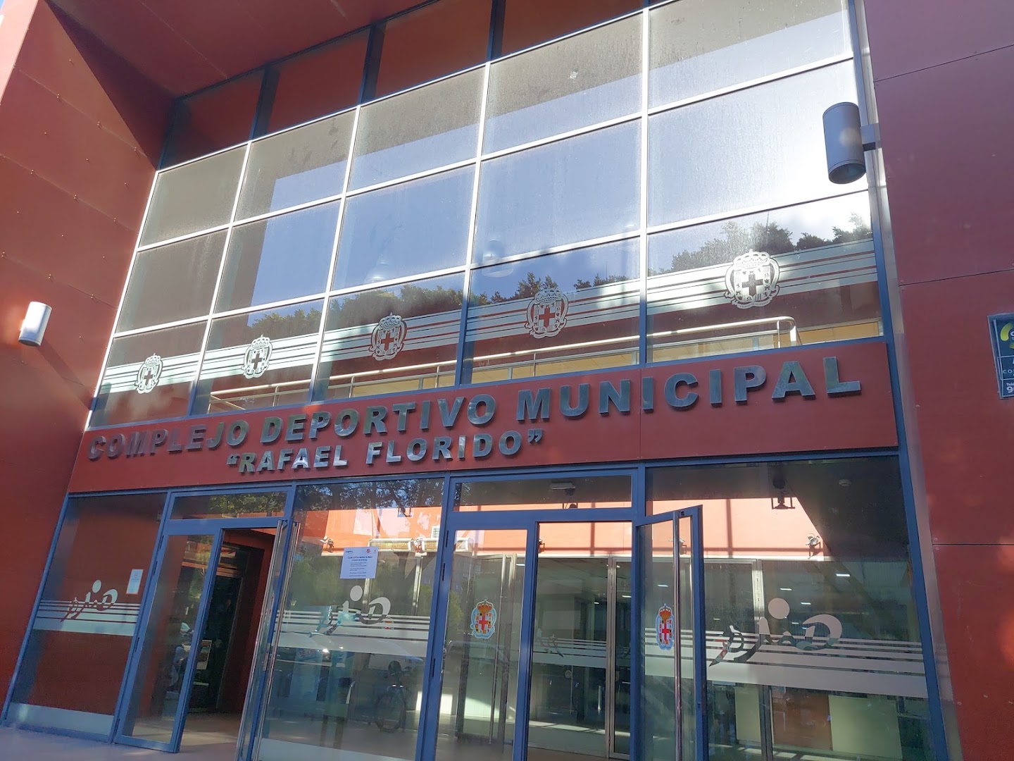Complejo Deportivo Municipal Rafael Florido de Supera - Centro deportivo en Almería