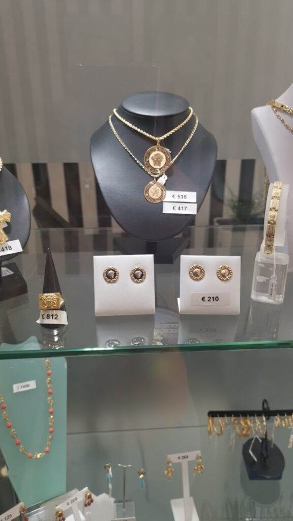Compro Oro Almería | Empeños en Almería | Mr Gold - Comerciante de oro en Almería