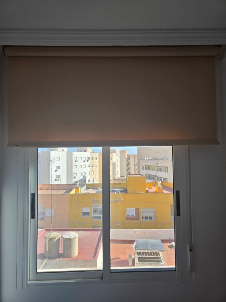 Cortinas y Estores Alker - Tienda de cortinas en Viator