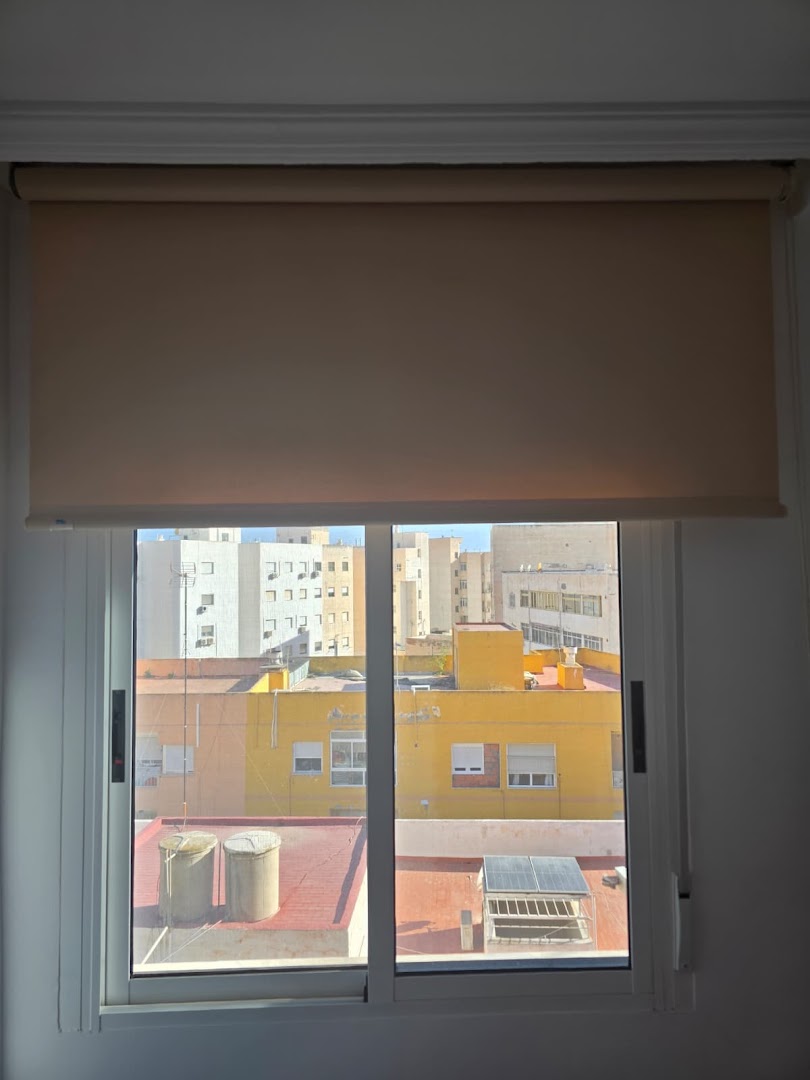 Cortinas y Estores Alker - Tienda de cortinas en Viator