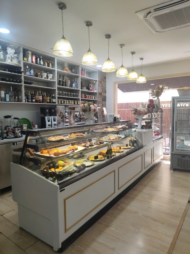 Croissant d´or - Cafetería en Almería