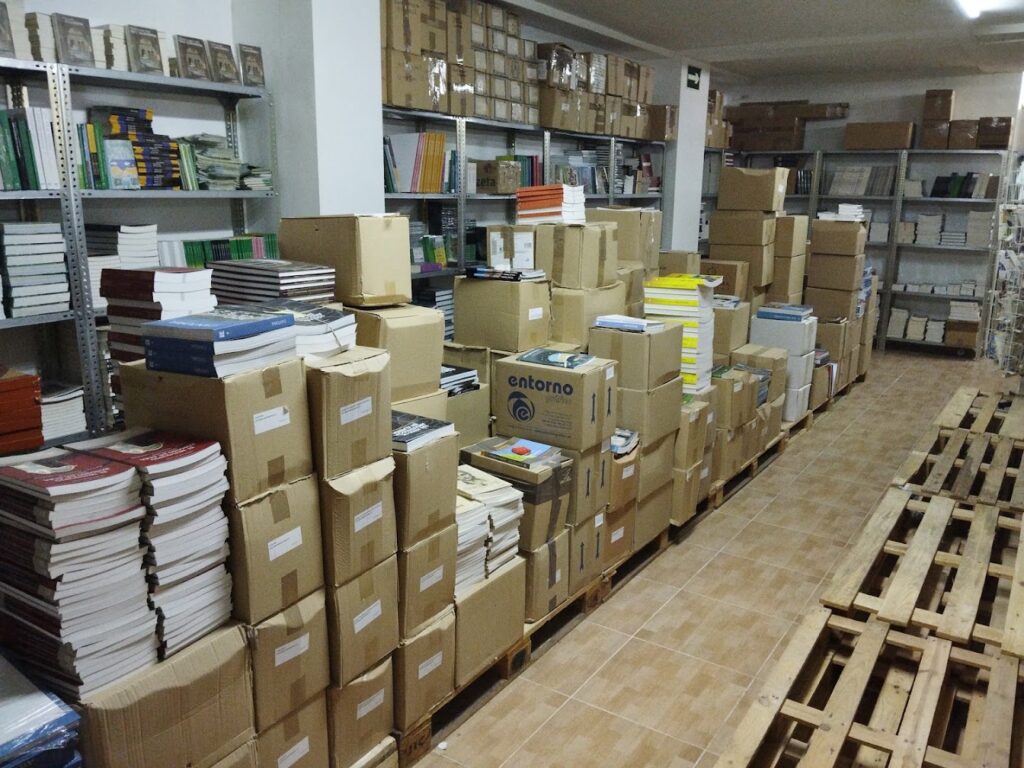 DOGMA LIBROS SL - Mayorista en Almería