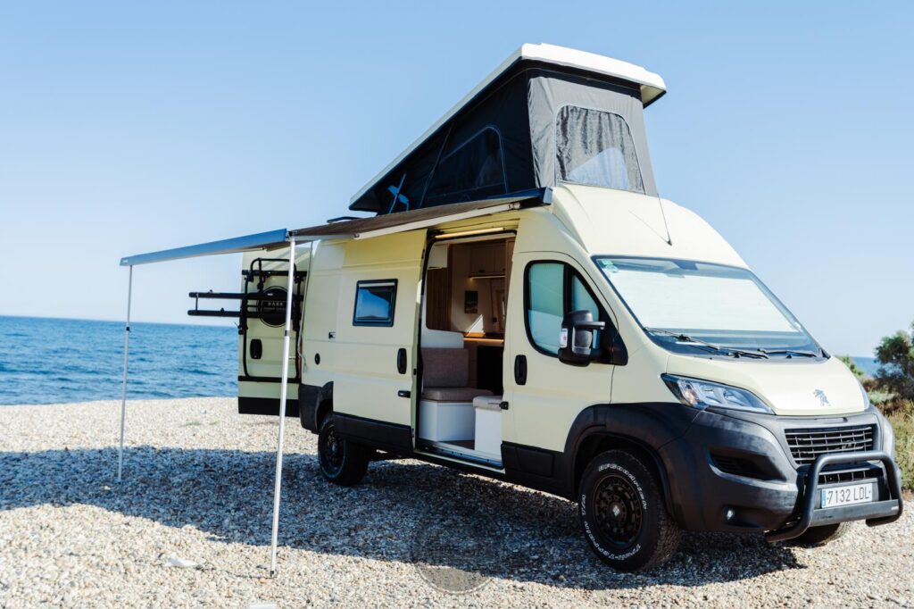 Dark Custom Garage - Taller de camperizaciones y autocaravanas. - Taller de automóviles en Viator