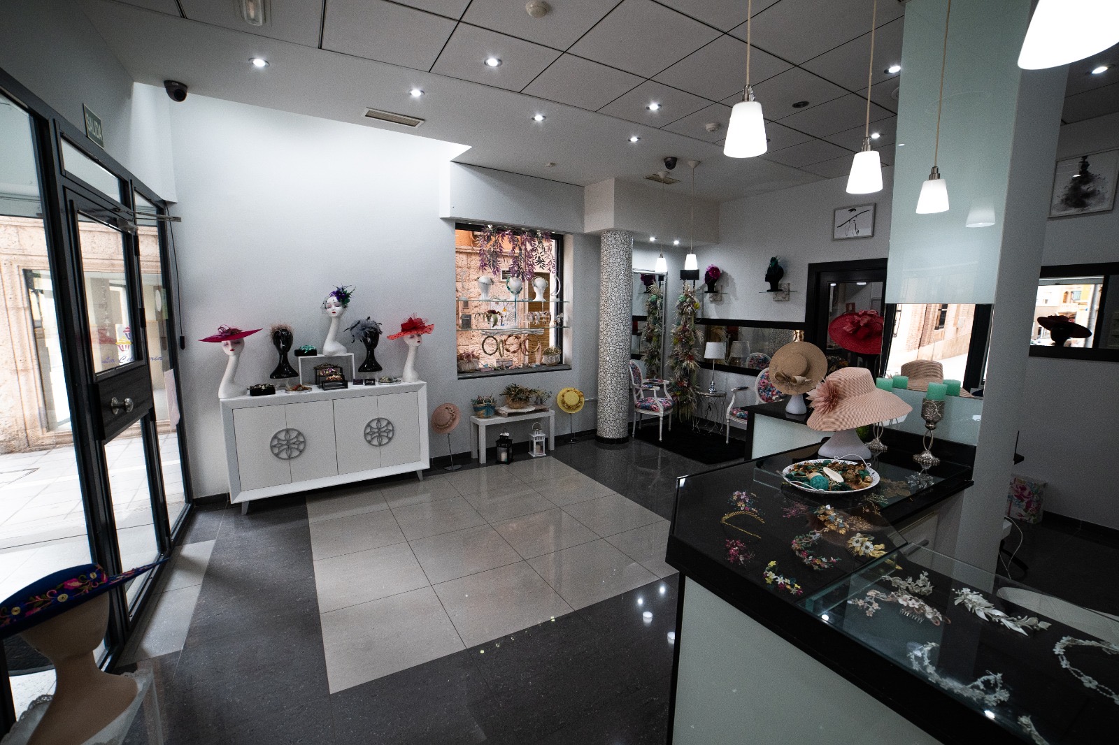 Denely Tocados - Boutique en Almería