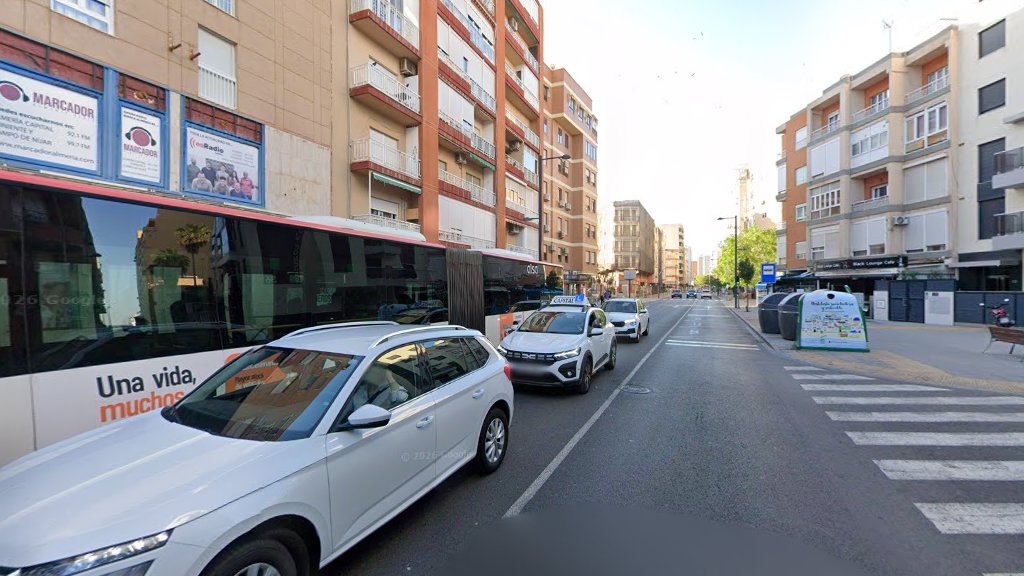 Dentista Pilar Godoy - Dentista en Almería