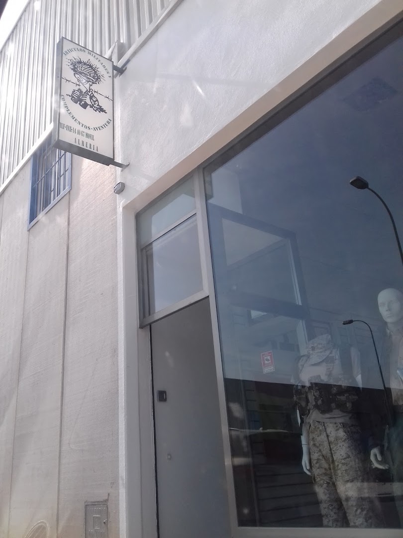 Desert Scouts - Tienda de excedentes del ejército y la marina en Viator