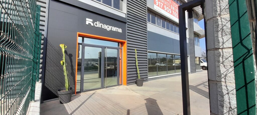 Dinagrama - Imagen visual corporativa y señalética - Impresora digital en Almería