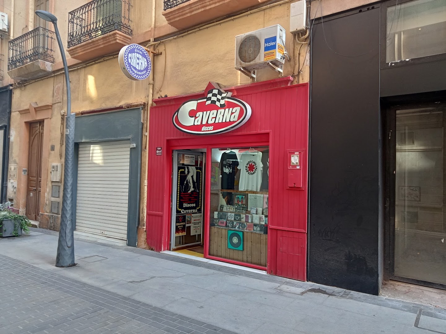 Discos Caverna - Tienda de discos en Almería