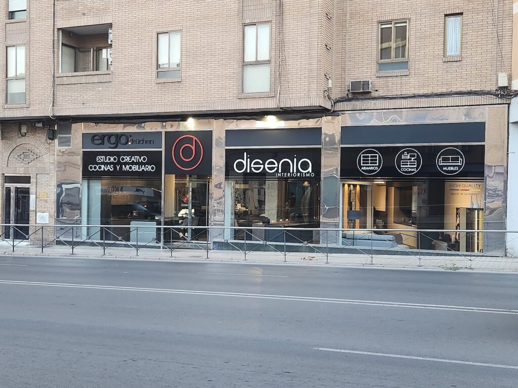 Disenia | Cocinas de Ingeniería Alemana - Tienda de muebles de cocina en Almería