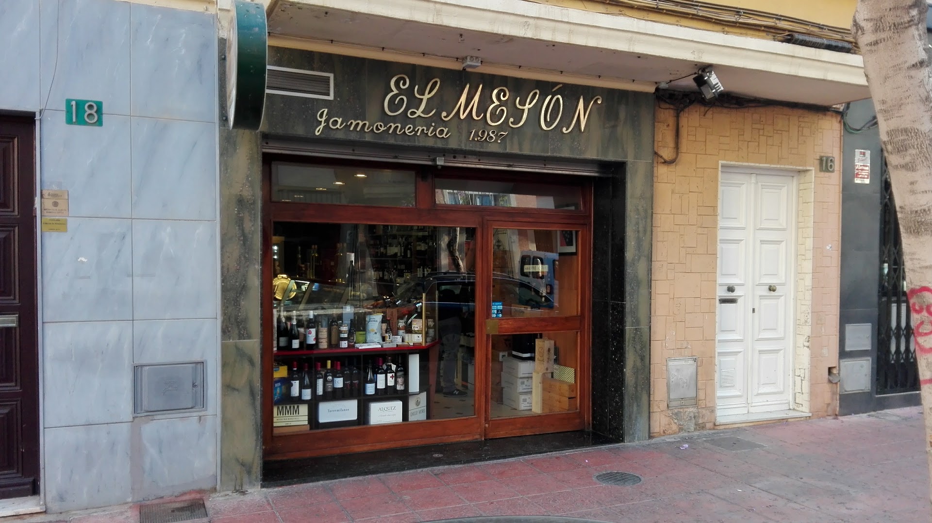 El Meson Jamoneria Abacerias - Jamonería en Almería