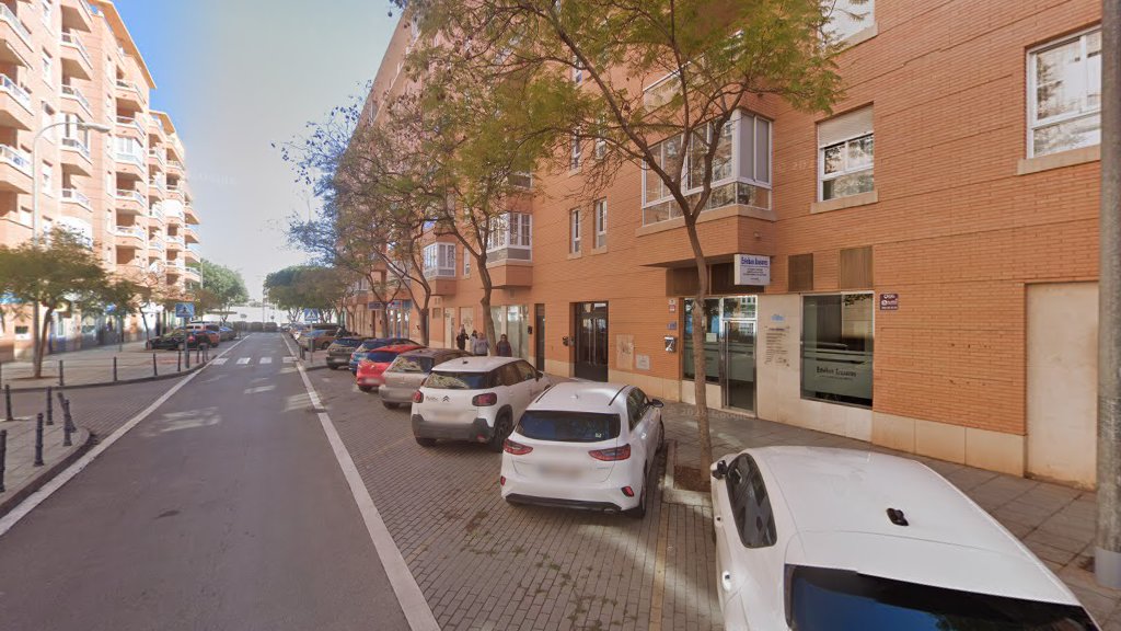 El Trastero Amarillo - Trasteros y almacenamiento en Almería