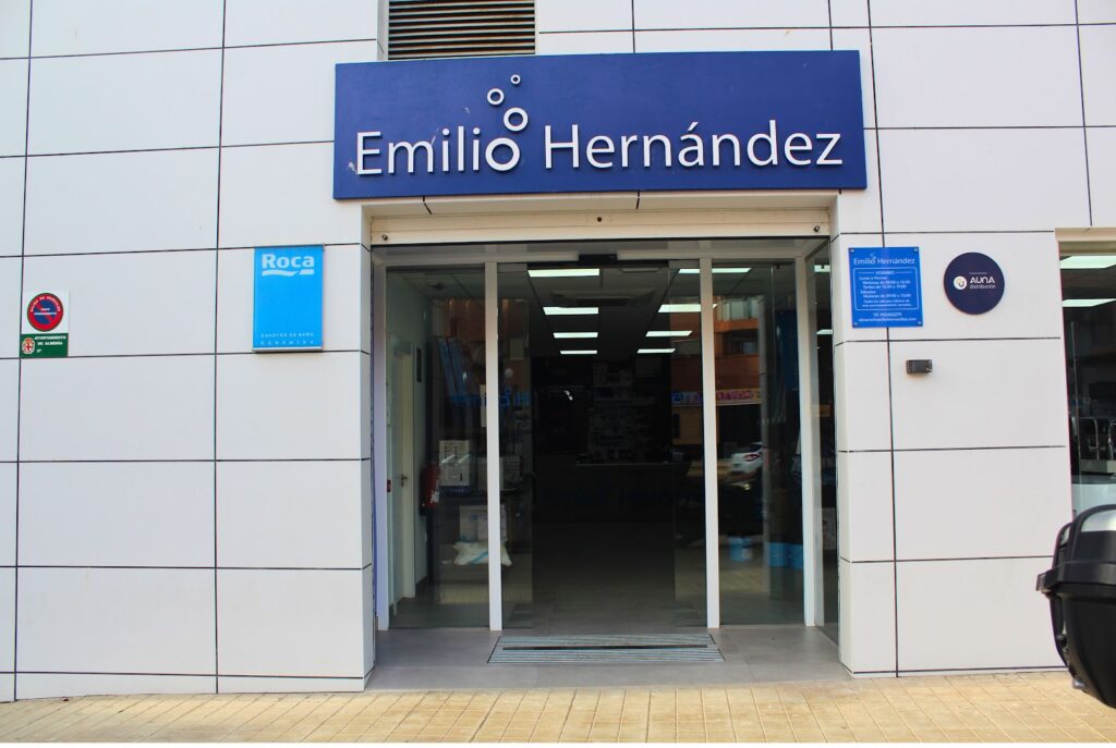 Emilio Hernández - Tienda de artículos de fontanería en Almería