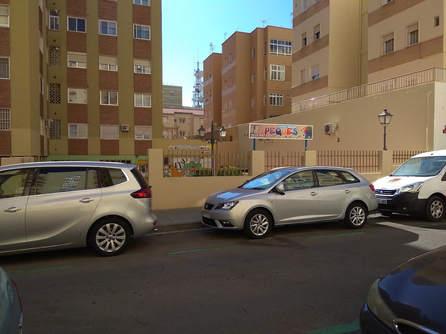 Escuela Infantil Peques - Guardería en Almería