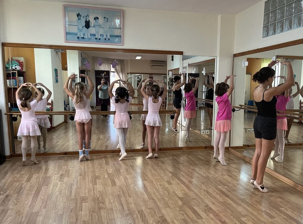 Escuela de Danza Piluca Velasco - Academia de baile en Almería