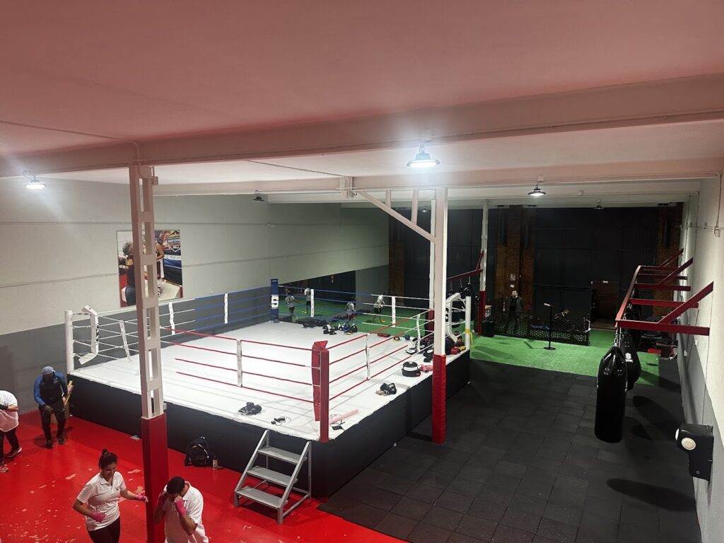 Escuela de boxeo Rafael Lozano Almería - Club de boxeo en Almería