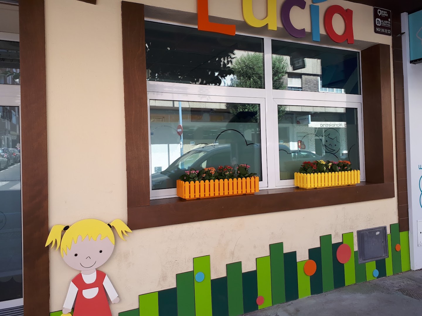 Escuela infantil pequeña lucia almeria - Guardería en Almería