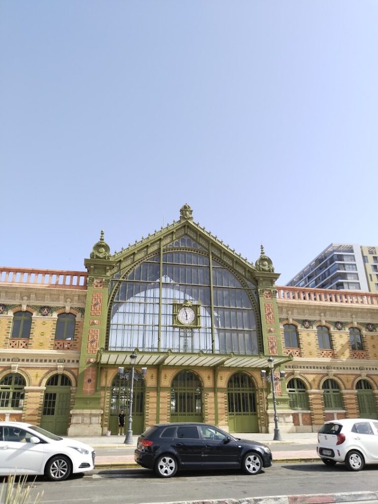 Estación Intermodal de Buses y Trenes - Servicio de transporte en Almería