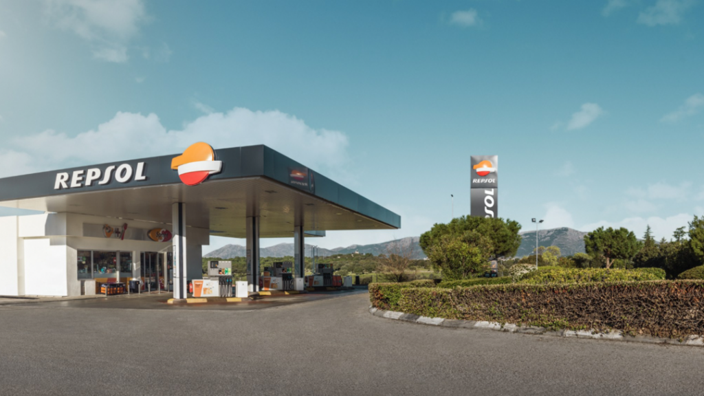 Estación de Servicio Repsol - Gasolinera en Almería
