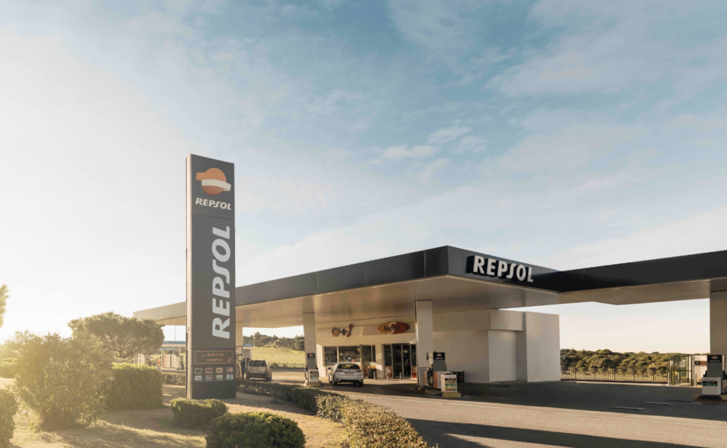Estación de Servicio Repsol - Gasolinera en Almería