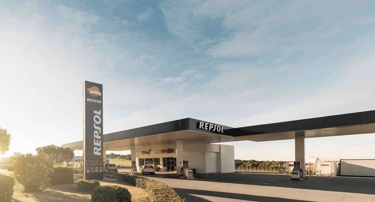 Estación de Servicio Repsol - Gasolinera en Almería