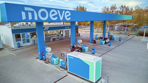 Estación de servicio Moeve - Gasolinera en Almería