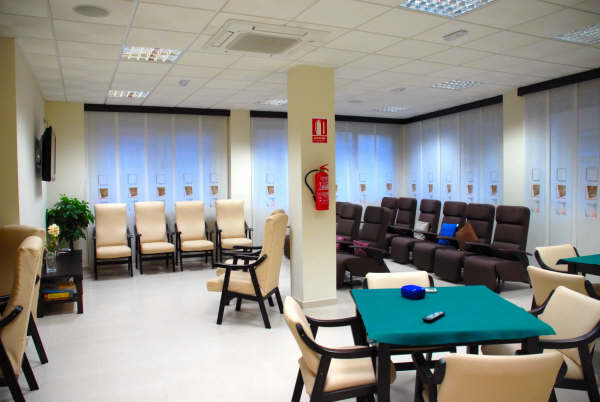 Estancias Diurnas Olyal - Centro asistencial de día en Almería