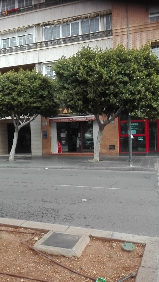 Expendeduria Número 3 - Estanco en Almería
